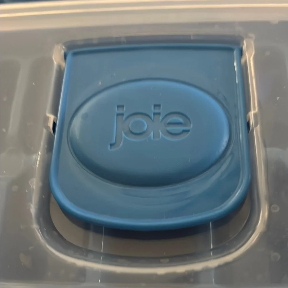 Blue Ice Cube Tray with Lid